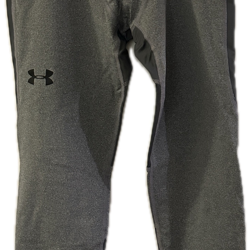 Boy’s Under Armour Gray Athletic Pants, Size XL
